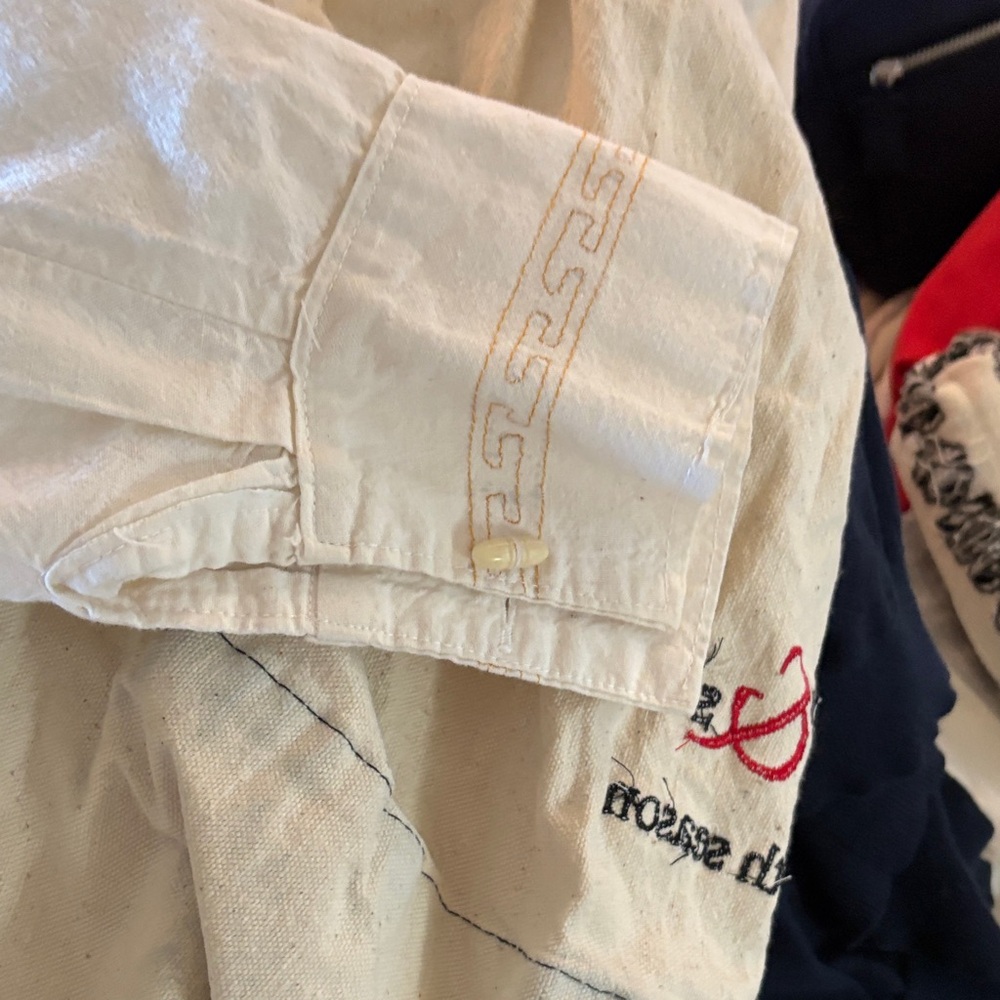 Cream and Gold Embroidered Shirt. Dress shirt. By ALTA CALIDAD. Made in Mexico. - Picture 9 of 14